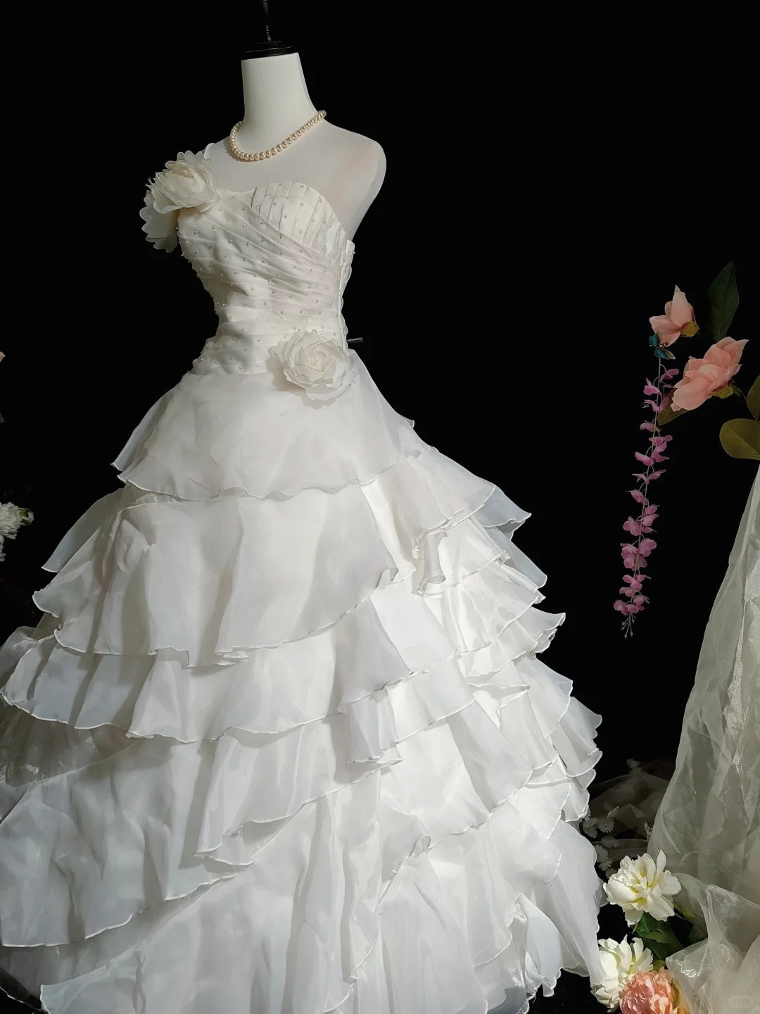 Sweet Sweetheart Neckline Flower Beaded Pleated Tiered Ruffle Ball Gown Evening Dress Quinceanera Dress Birthday Prom Dress D2074