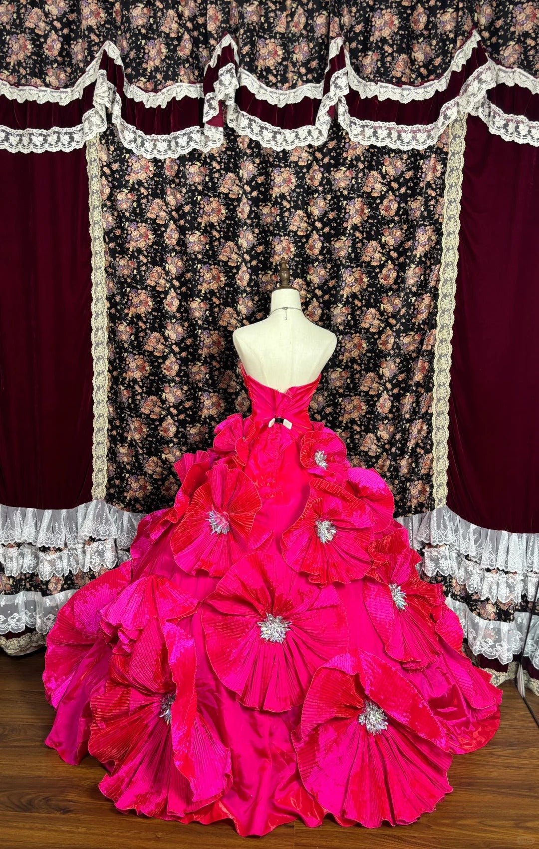 Beauty Strapless Crystal Flower Ball Gown Evening Dress Prom Dress Graduation Dress D2083