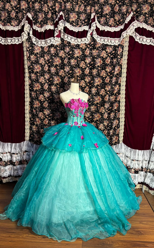 Beauty Strapless Appliques Tiered Tulle Ball Gown Prom Dress Evening Dress Birthday Party Dress D2087
