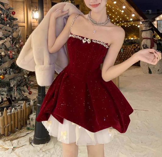 Shiny Wine Red Strapless Crystal Pleated Short Prom Dress Back to School Outfits Homecoming Dress Sweet 16 Dress Princess Dress  D2191