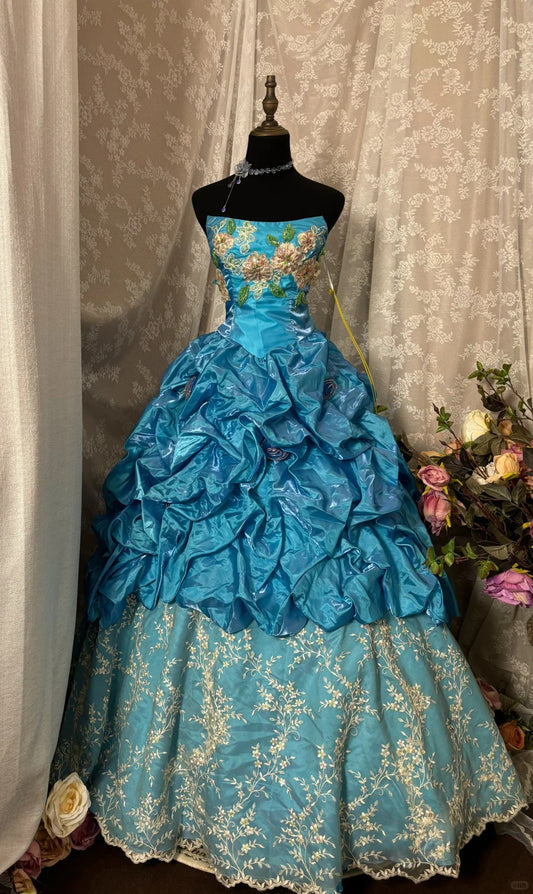 Elegant Ball Gown Strapless Pleated Flower Prom Dress Evening Dress Sweet 16 Dress Princess Dress  D2368