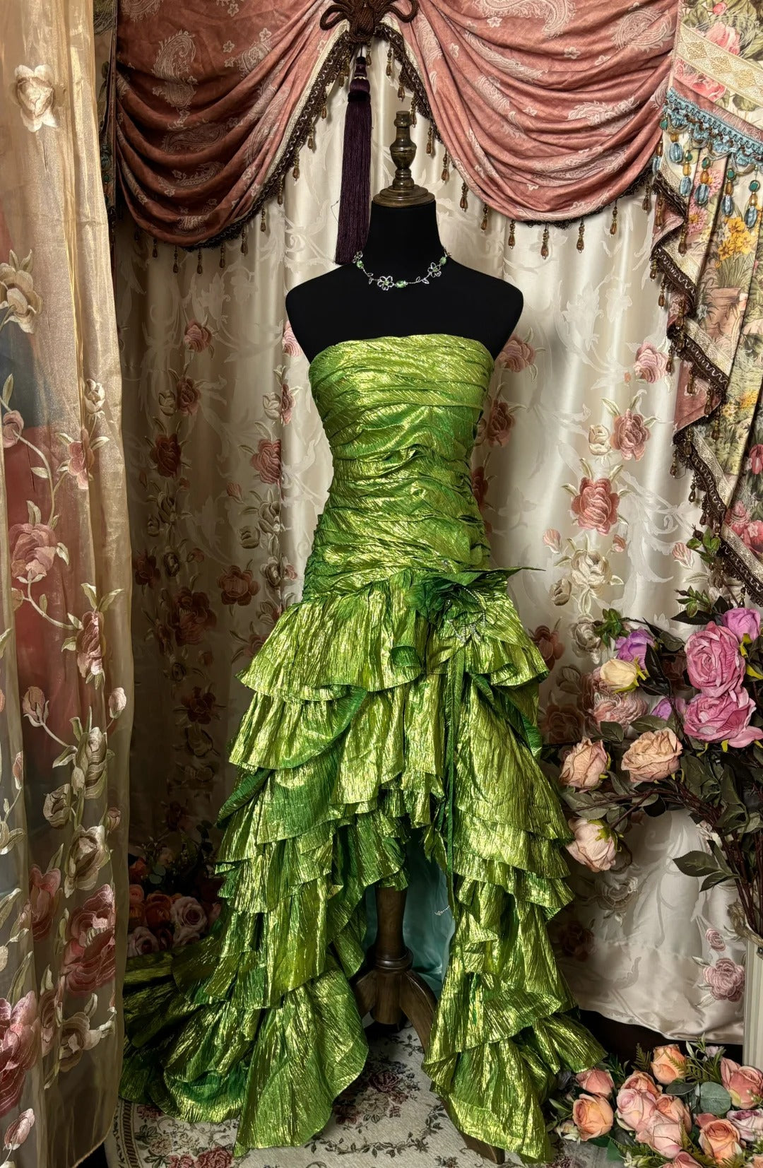 Charmante robe de bal bustier plissée à volants, robe de soirée, robe de gala, robe de dîner d'affaires D2378