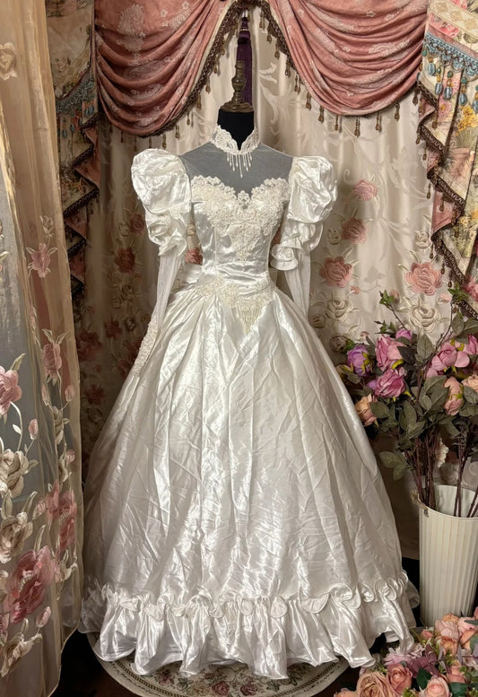 Elegant Wedding Dress Long Sleeves Ruffle Ball Gown Evening Dress Wedding Dress   D2399