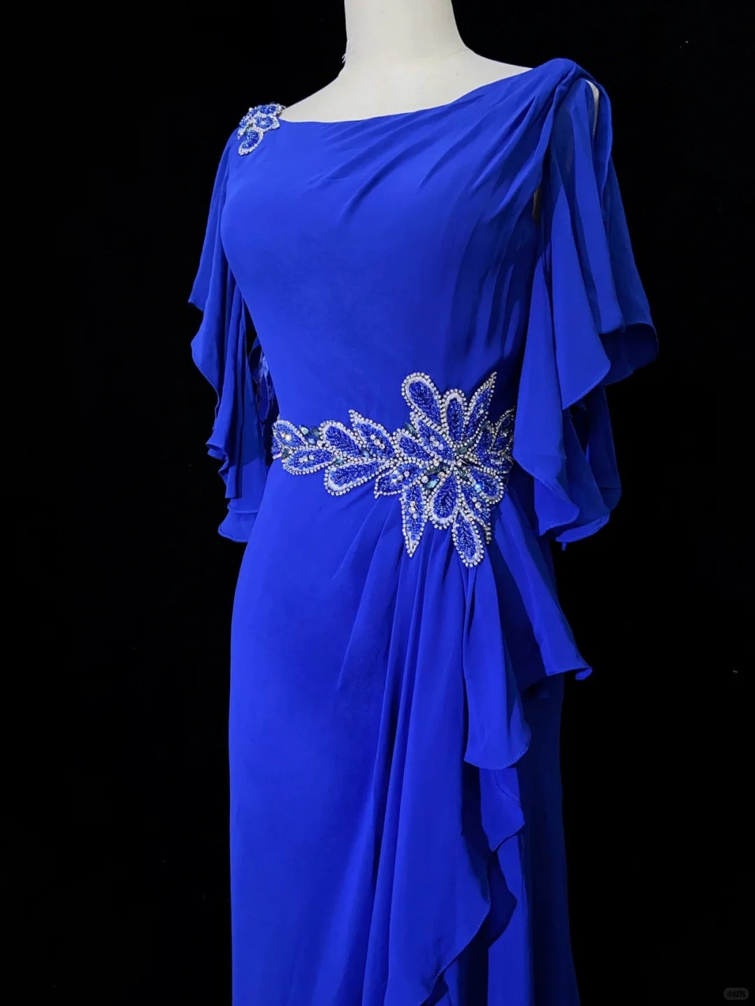 Robe de bal élégante, col ras du cou, ourlet asymétrique, robe de soirée, robe de gala, robe de dîner d'affaires D2418