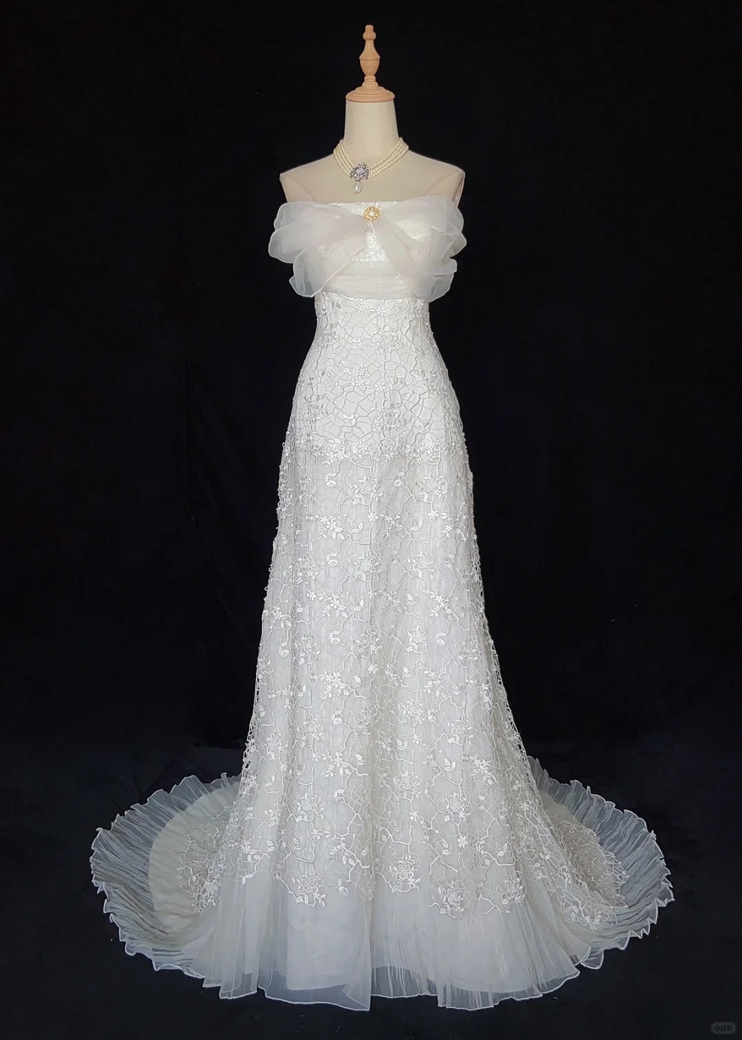 Charmantes Brautkleid Trägerlos Tüll Ballkleid Abendkleid Galakleid Ballkleid D2422