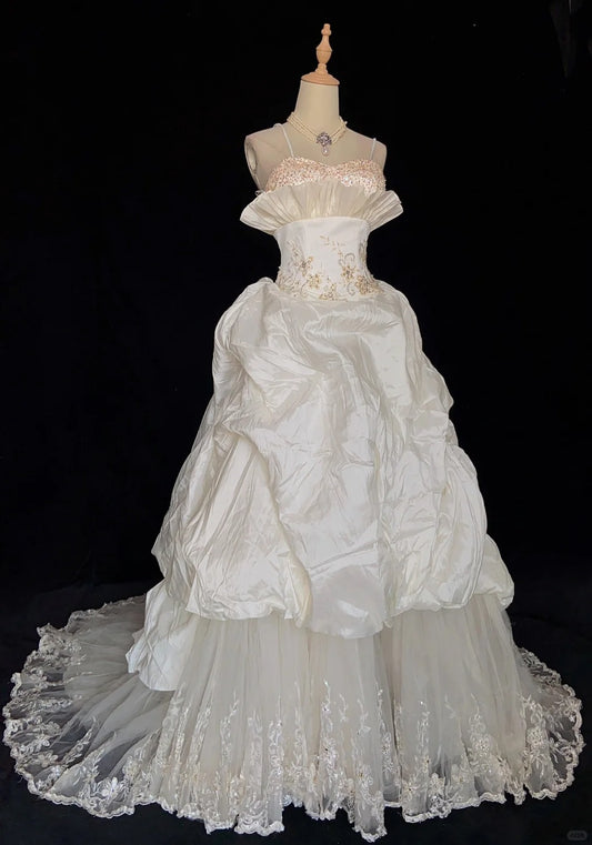 Stunning Wedding Dress Spaghetti Straps Pleated Beading Ball Gown Prom Dress Evening Dress Wedding Dress  D2425