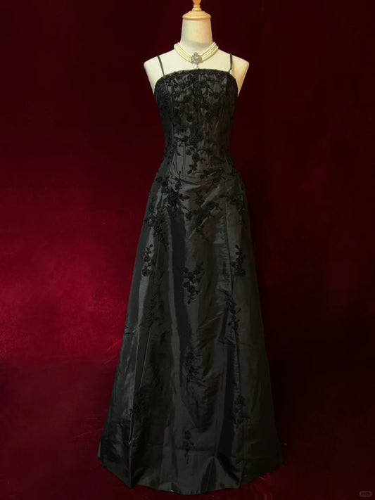 Robe de bal trapèze noire à fines bretelles, robe de soirée, robe de gala, robe de soirée d'affaires, D2437