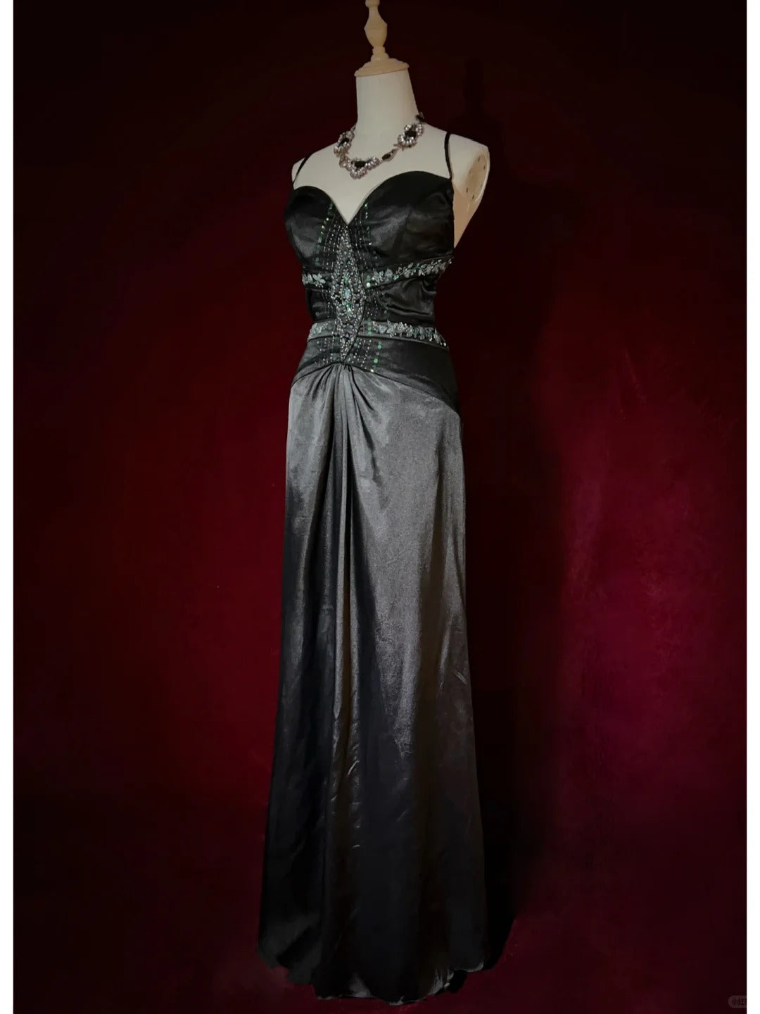 Superbe robe de bal à bretelles spaghetti et dos nu, robe de soirée, robe de gala, robe de dîner d'affaires D2449