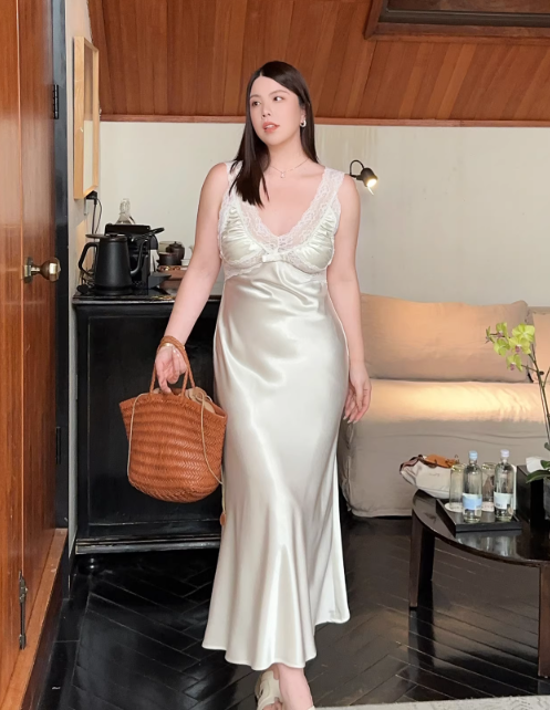 Sexy Ballkleid V-Ausschnitt Spitze Ballkleid Abendkleid Partykleid Galakleid D2498