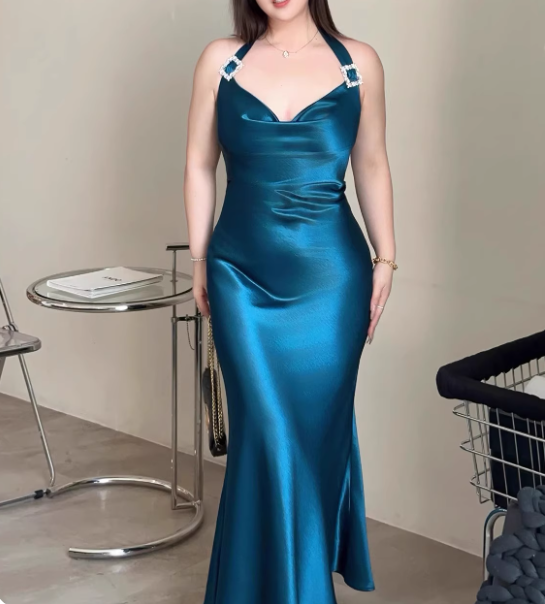 Elegantes Ballkleid Neckholder Ballkleid Abendkleid Partykleid Galakleid D2499