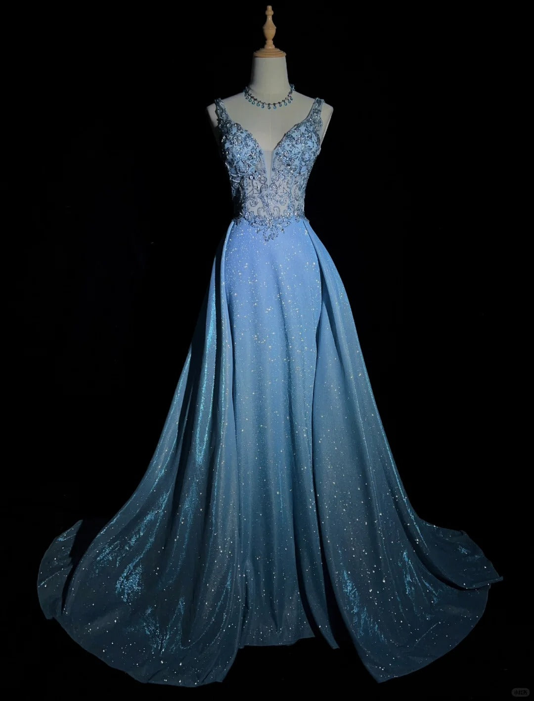 Glänzendes Ballkleid Spaghettiträger Rückenfrei Abendkleid Galakleid Business Dinnerkleid D2500