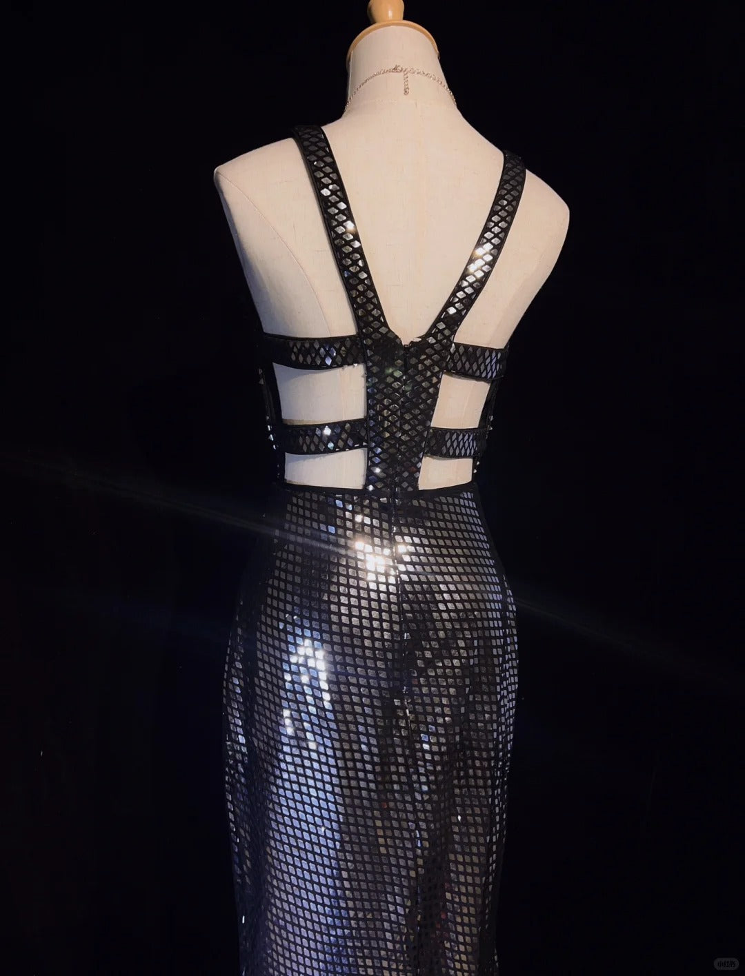 Robe de bal brillante à bretelles spaghetti et dos nu, robe de soirée de gala D2521