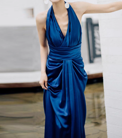 Elegantes Ballkleid Neckholder Plissee Ballkleid Abendkleid Galakleid D2529