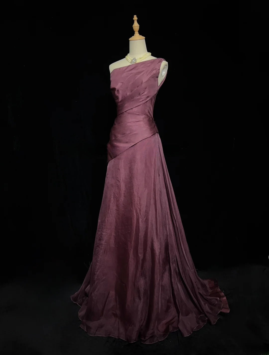 Charmante robe de bal trapèze à col asymétrique et plissée, robe de gala, robe de soirée D2601