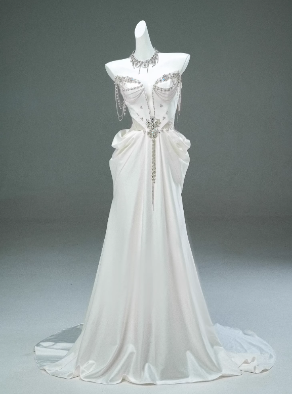 Stunning Prom Dress Strapless Crystal Prom Gown Evening Dress Gala Dress Party Dress   D2624