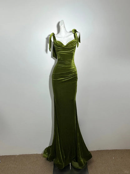 Superbe robe de bal en velours à bretelles spaghetti plissées, robe de soirée sirène, robe d'invitée de mariage D2750