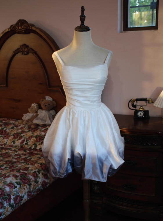 Cute Homecoming Dress Spaghetti Straps Pleated Short Prom Dress Birthday Party Dress Cocktail Dress    D2811