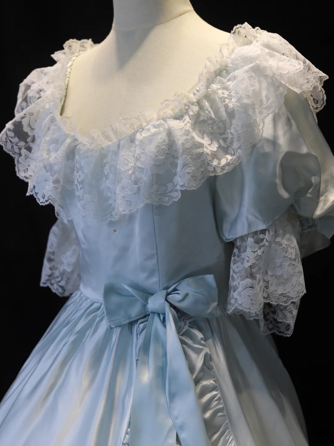 Sweet Prom Dress Square Neck Lace Bowknot Ball Gown Quinceanera Dress Evening Dress  D2820