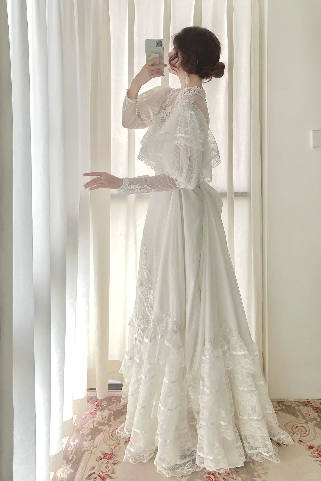 Stunning A Line Long Sleeve Lace Tulle Wedding Dress  D2856