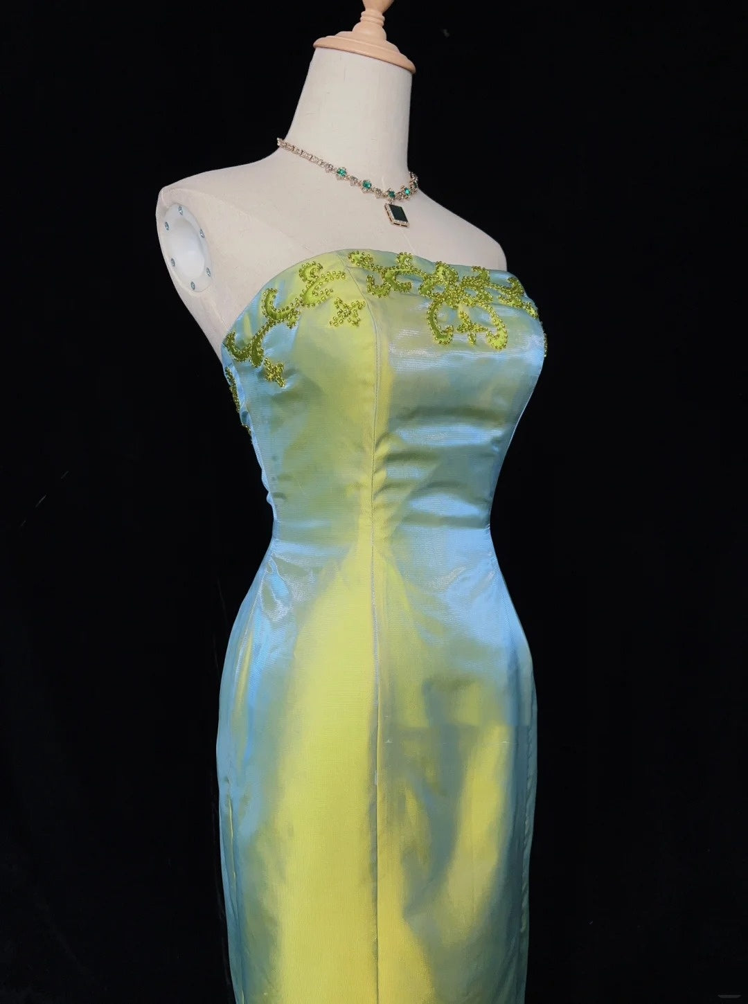 Stunning Prom Dress Strapless Beaded Mermaid Evening Dress Gala Dress    D2894