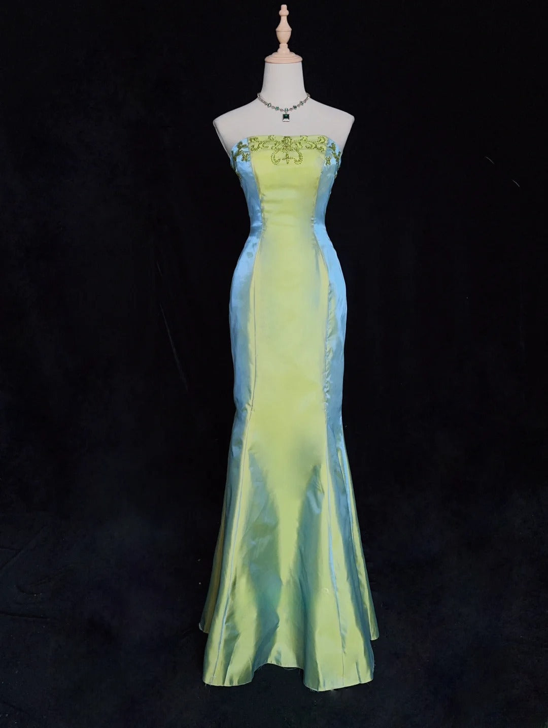 Stunning Prom Dress Strapless Beaded Mermaid Evening Dress Gala Dress    D2894