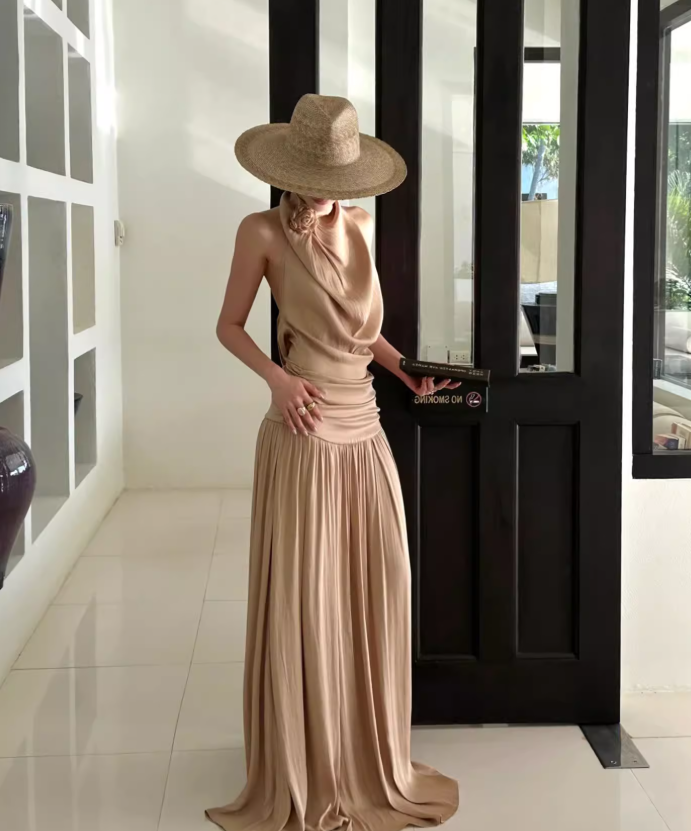 Sexy Women Dress Halter Pleated Party Dress Summer Date Dress Vacation Dress    D2956