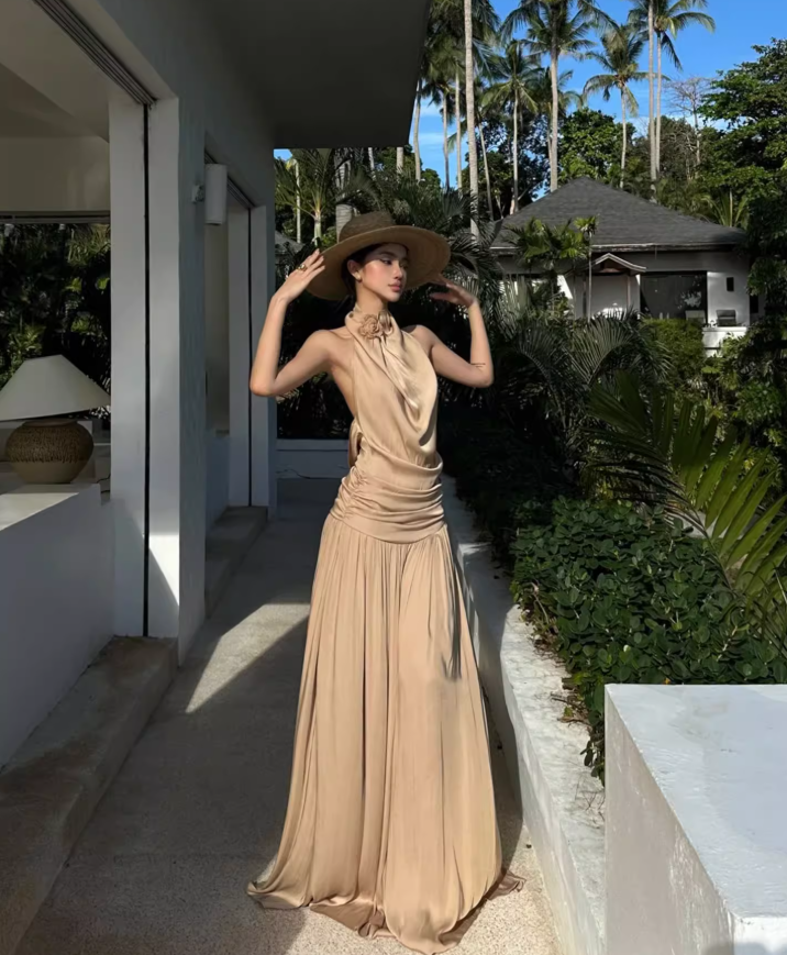 Sexy Women Dress Halter Pleated Party Dress Summer Date Dress Vacation Dress    D2956