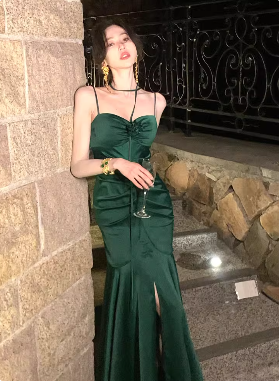 Stunning Summer Dress Spaghetti Straps Pleated Slit Women Dress Vacation Dress Daily Date Dress Party Dress   D2969