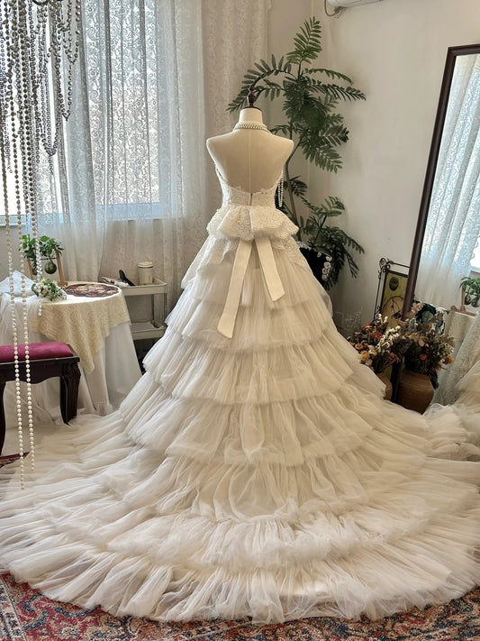 Elegant Sweetheart Lace Tulle Tiered Wedding Dress D3025