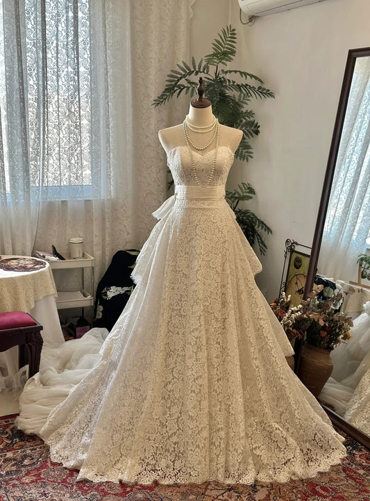 Elegant Sweetheart Lace Tulle Tiered Wedding Dress D3025