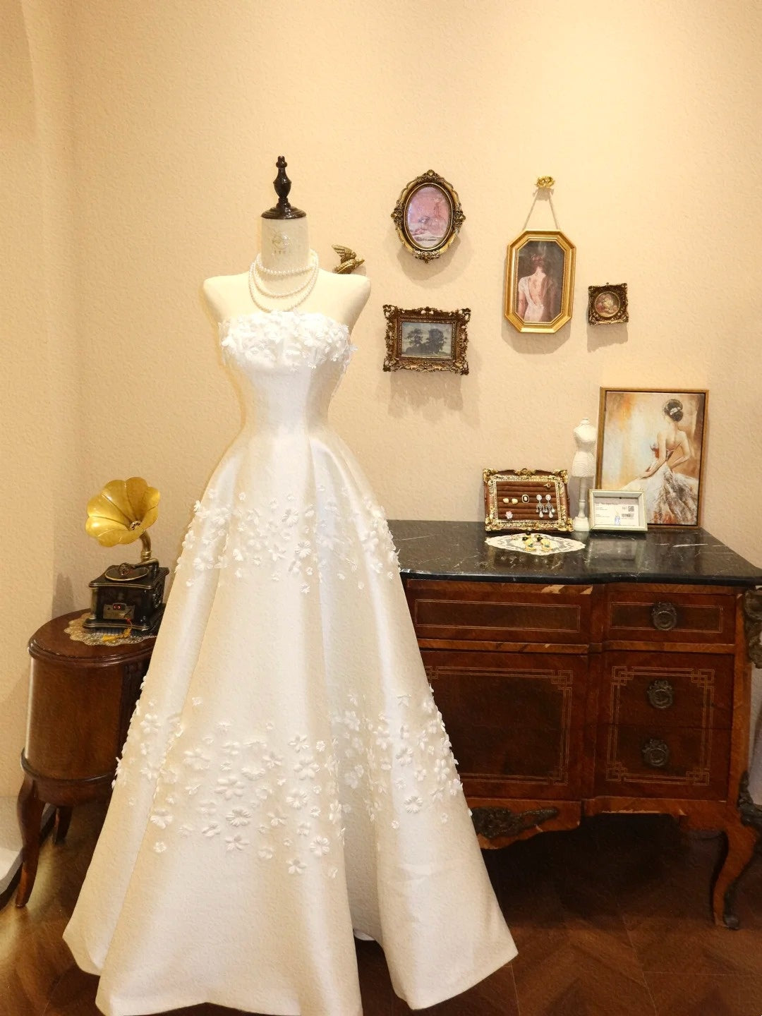 Elegant Prom Dress A Line Strapless Floral Evening Dress Gala Dress      D3055