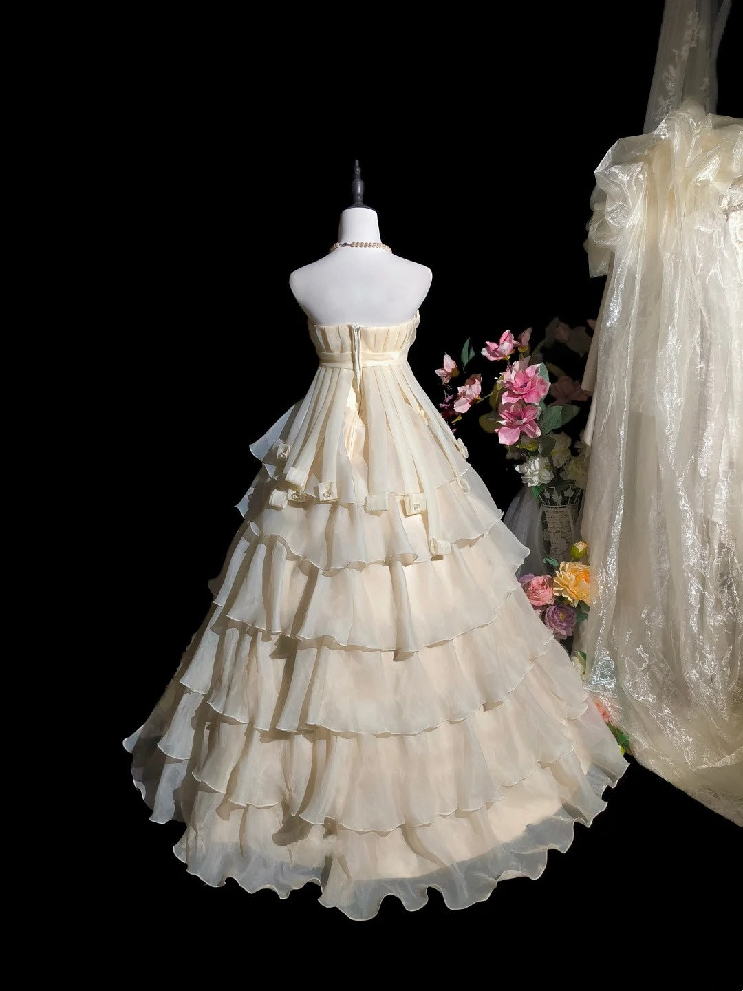 Elegant Strapless Pleated Tiered Wedding Dress D3062