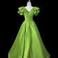 Atemberaubendes Ballkleid mit V-Ausschnitt und Plissee, Abendkleider, Galakleid, Ballkleid D3157