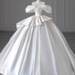 Robe de mariée élégante à épaules dénudées et plissée D3186