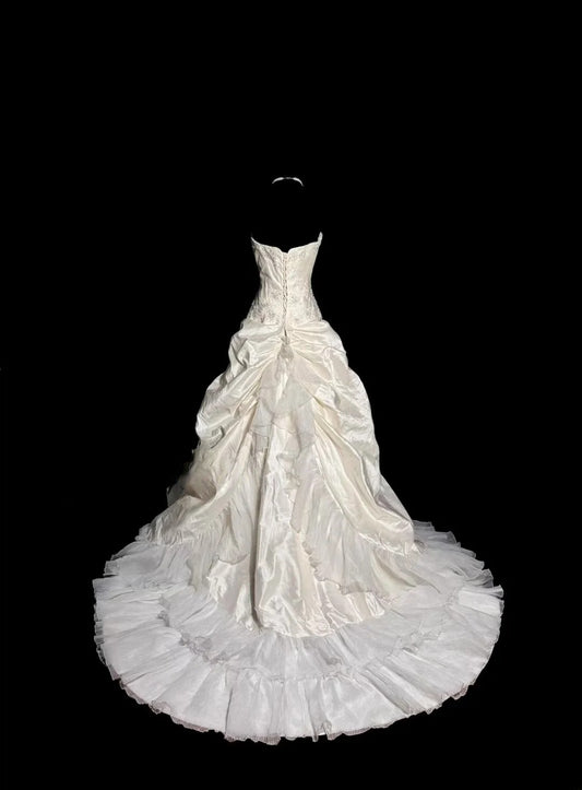 Elegant Wedding Dress A Line Strapless Pleated Tulle Wedding Dress  D3210