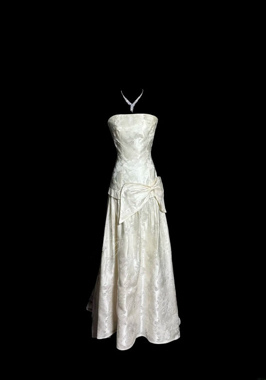 Elegant Wedding Dress A Line Strapless Wedding Dress  D3219