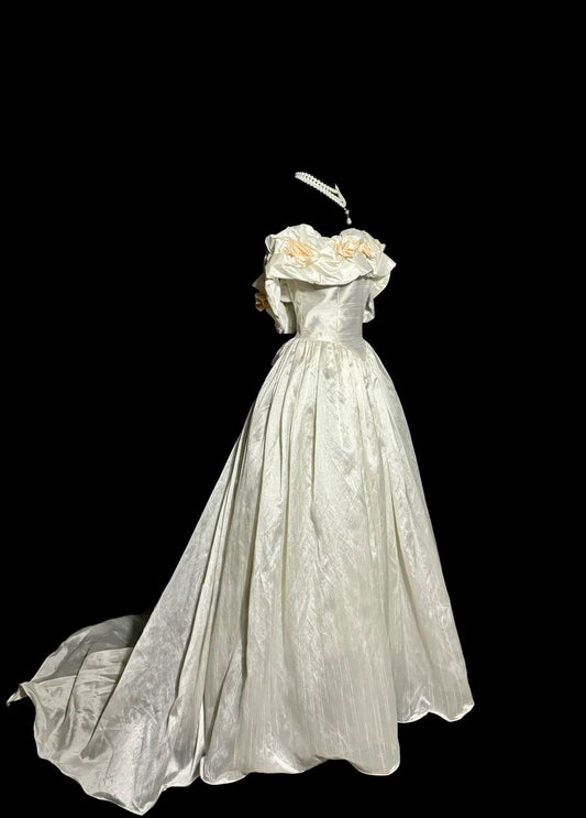 Charming Wedding Dress A Line Off Shoulder Flower Pleated Wedding Dress  D3223