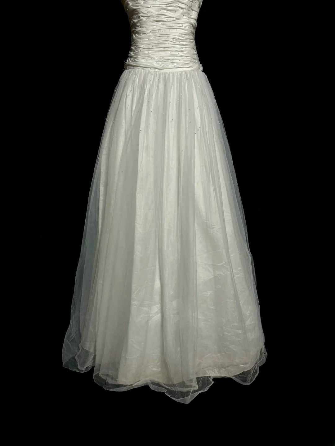 Minimalist Wedding Dress A Line Strapless Pleated Tulle Wedding Dress  D3224