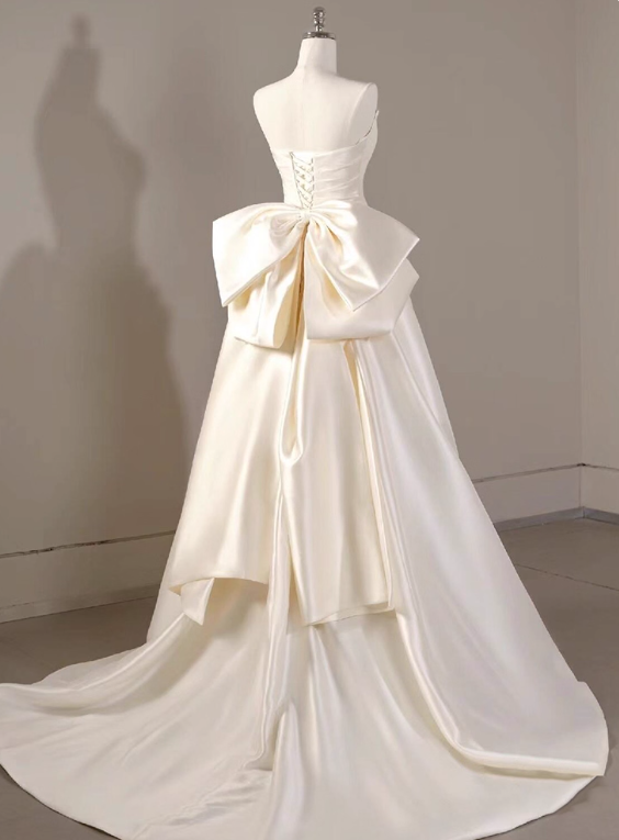 Charming Wedding Dress Strapless Pleated Wedding Dress D3228