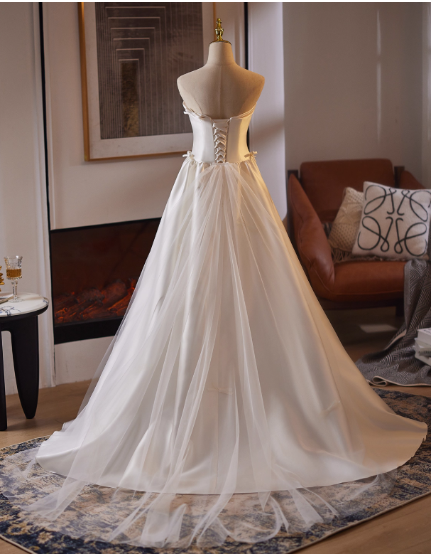 Minimalist Wedding Dress A Line Strapless Wedding Dress  D3236