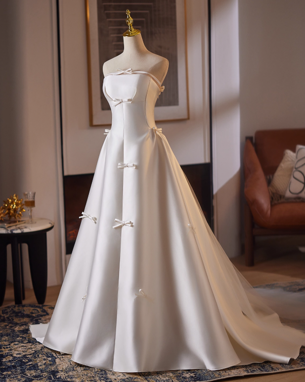 Minimalist Wedding Dress A Line Strapless Wedding Dress  D3236