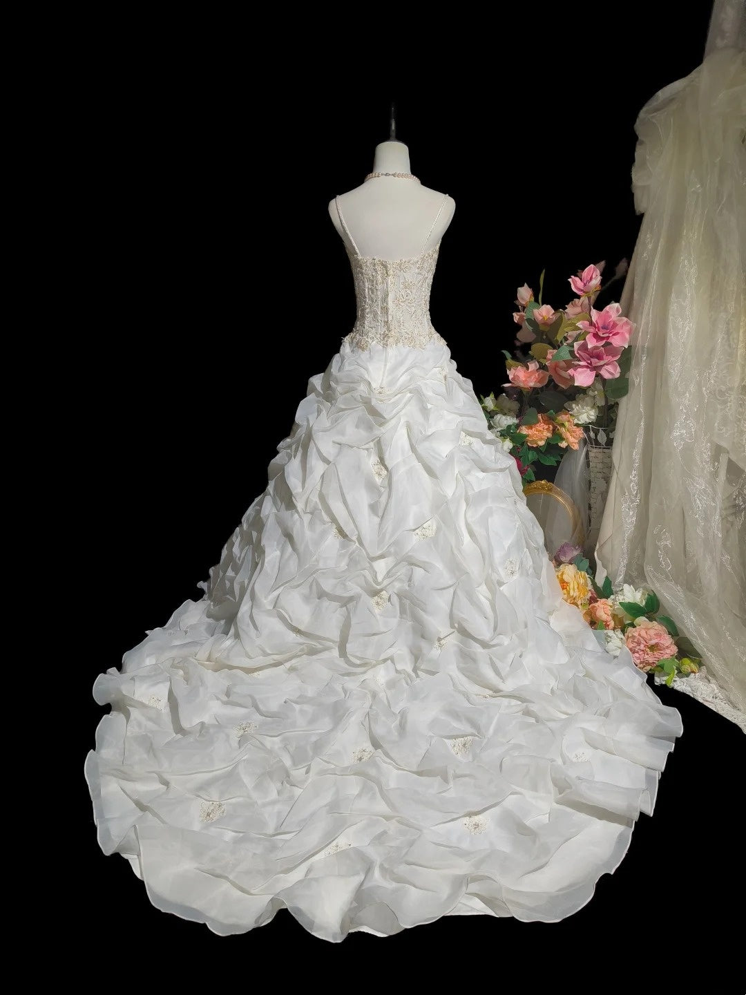 Retro Wedding Dress Spaghetti Straps Pleated Wedding Dress  D3245