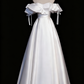 Elegantes Brautkleid mit schulterfreiem Rüschen-Brautkleid D3296