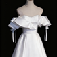 Elegantes Brautkleid mit schulterfreiem Rüschen-Brautkleid D3296