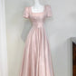 Robe de bal élégante, coupe trapèze, col carré, plissée, tenue de soirée, tenue de fête d'anniversaire, D3348
