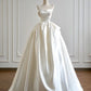 Robe de mariée élégante sans bretelles, robe de mariée plissée D3392