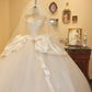 Robe de mariée en tulle plissé à col en cœur D3402