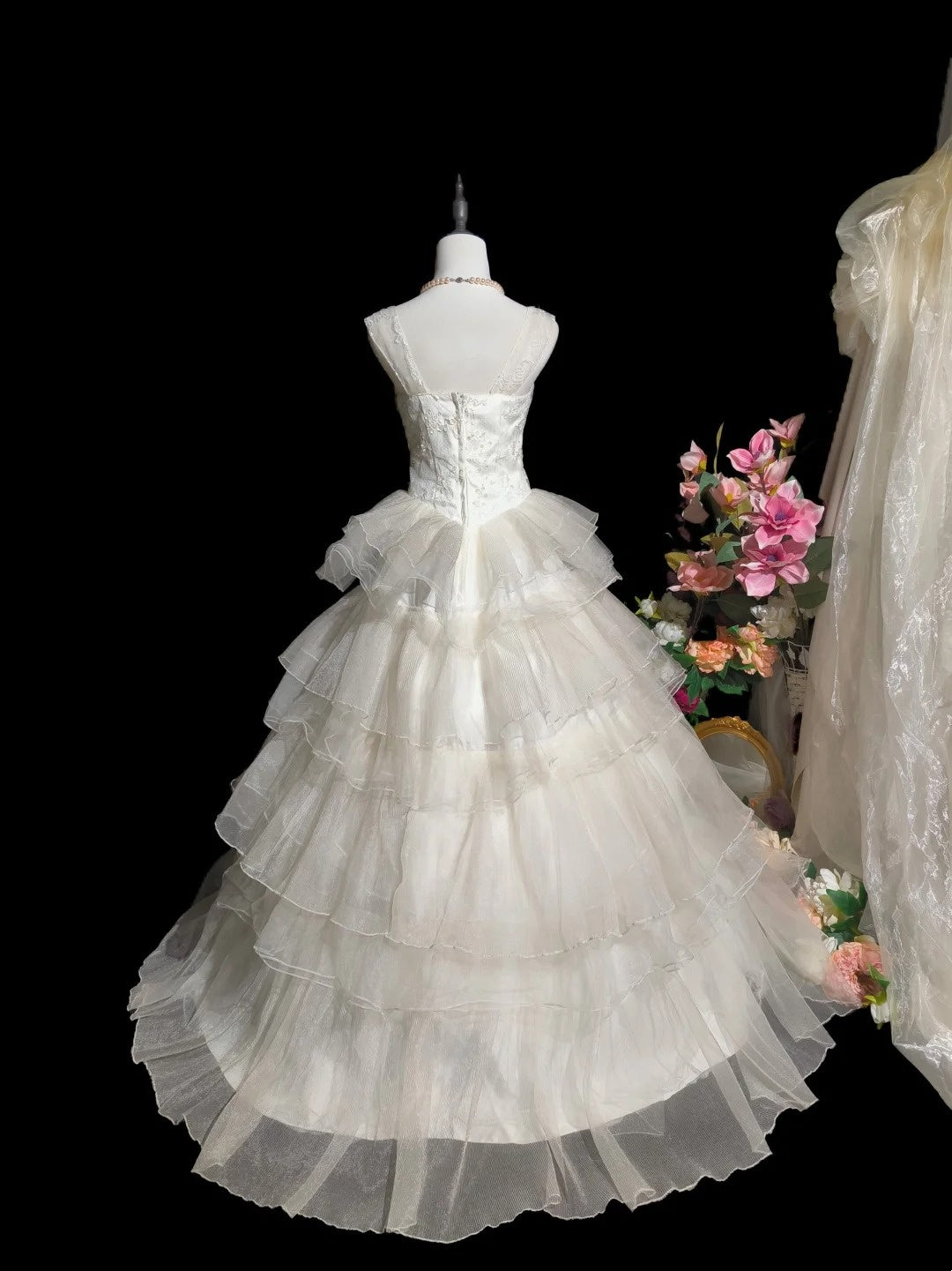 Robe de mariée beauté A-Line, décolleté en cœur, plissée, D3302