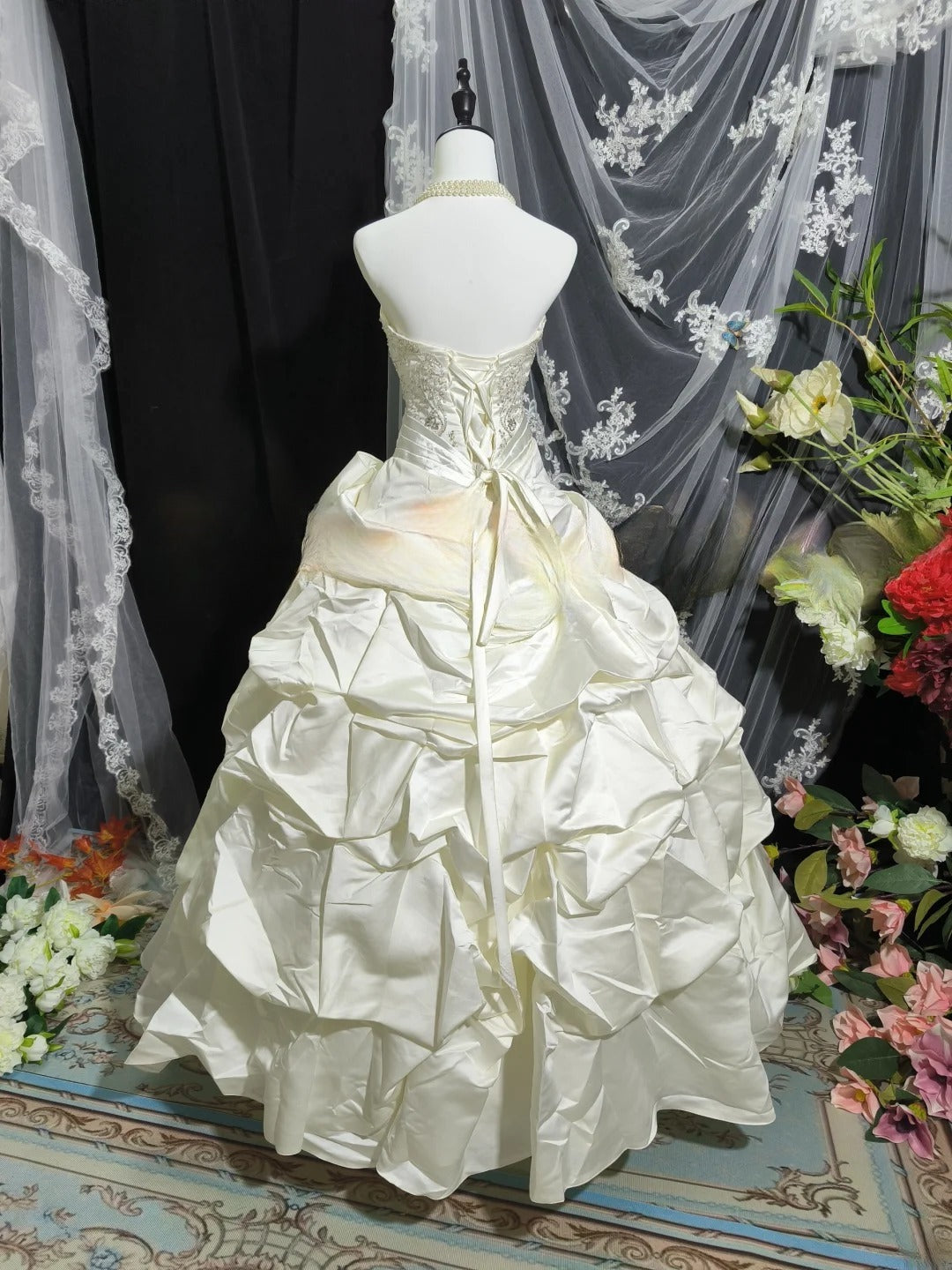 Robe de mariée beauté A-Line, décolleté en cœur, plissée, D3302