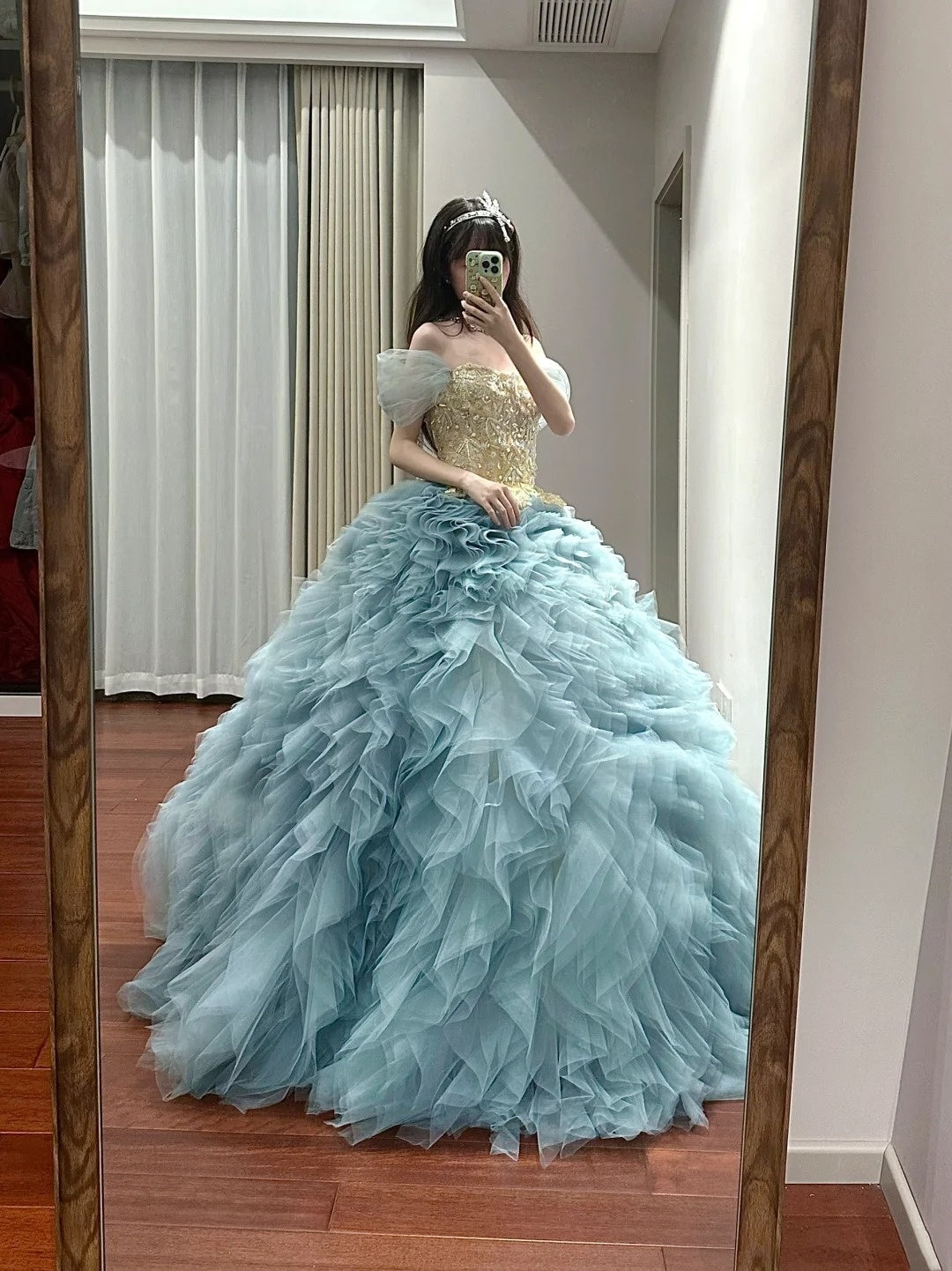 Elegant Prom Dress Off Shoulder Tiered Tulle Ball Gown Birthday Party Dress Princess Dress   D3451